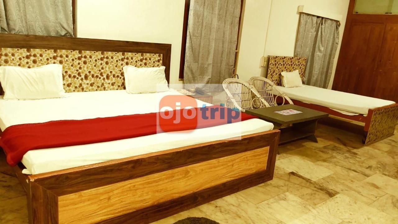 Hotel Well Inn Пури Екстериор снимка