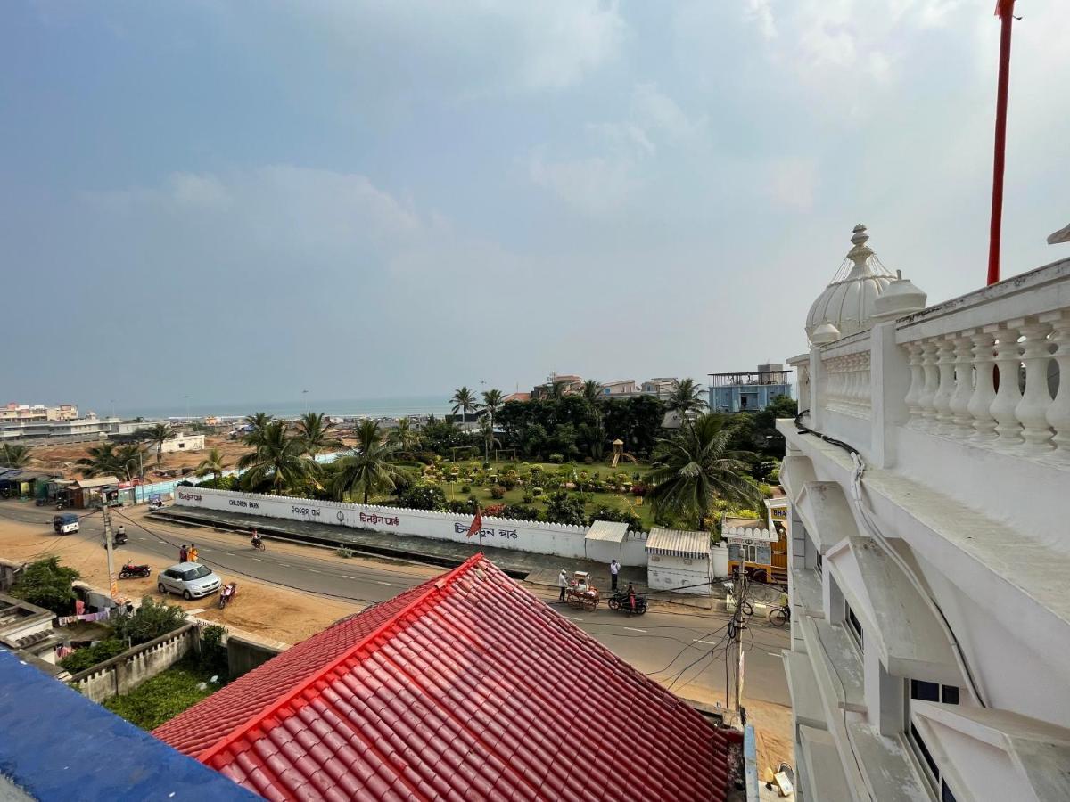 Hotel Well Inn Пури Екстериор снимка